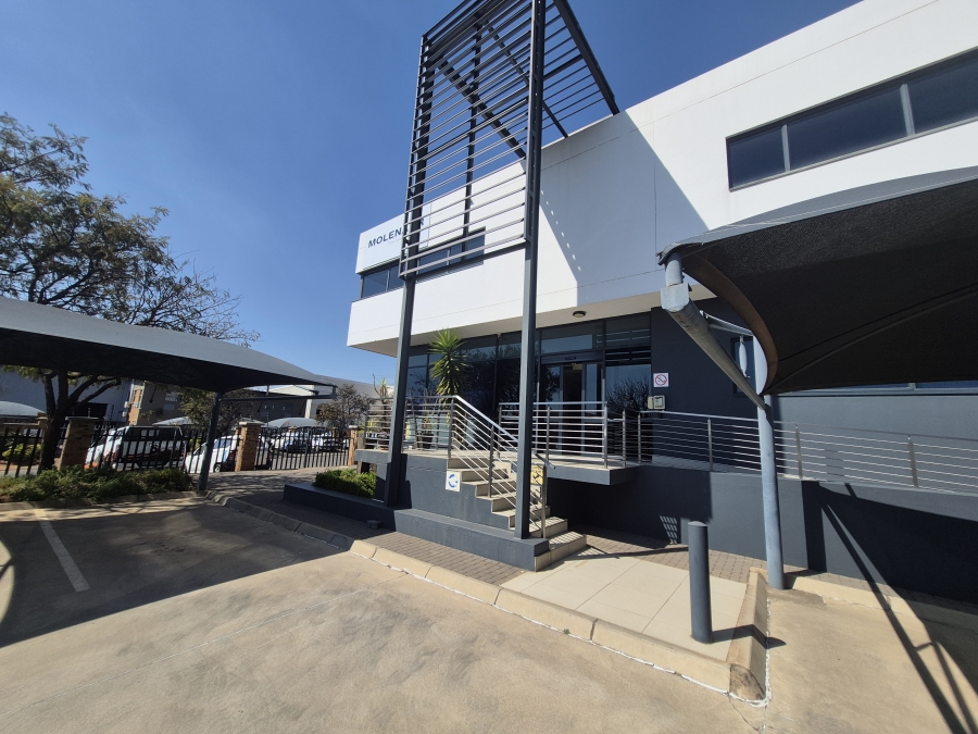Commercial Property for Sale in Meadowdale Gauteng