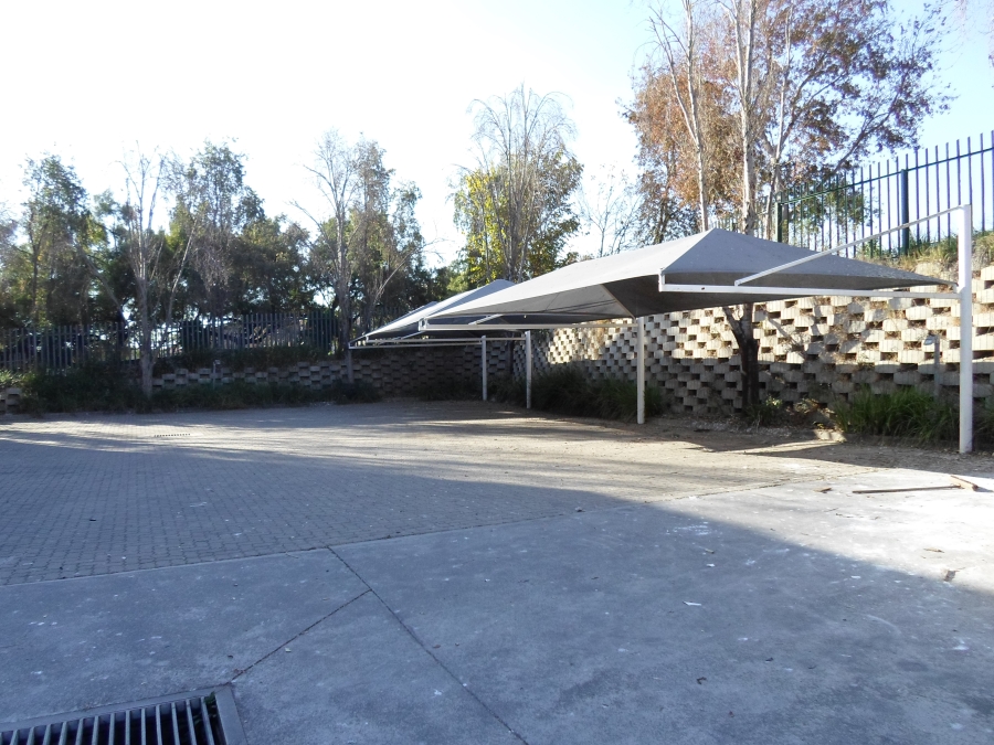To Let commercial Property for Rent in Linbro Park Gauteng