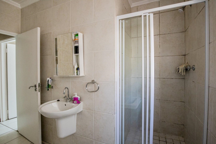 2 Bedroom Property for Sale in Sunninghill Gauteng