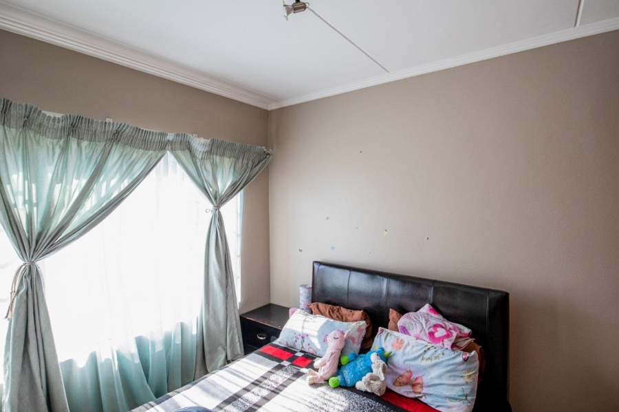 2 Bedroom Property for Sale in Sunninghill Gauteng