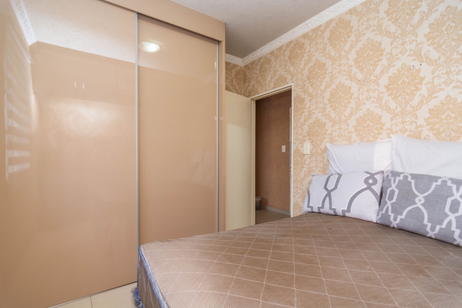 2 Bedroom Property for Sale in Fleurhof Gauteng