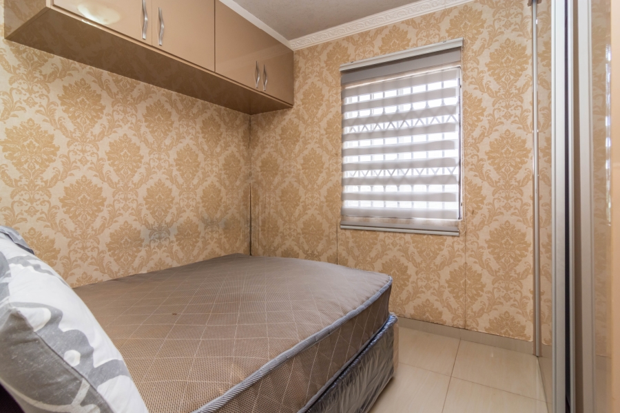 2 Bedroom Property for Sale in Fleurhof Gauteng