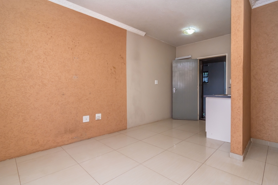 2 Bedroom Property for Sale in Fleurhof Gauteng