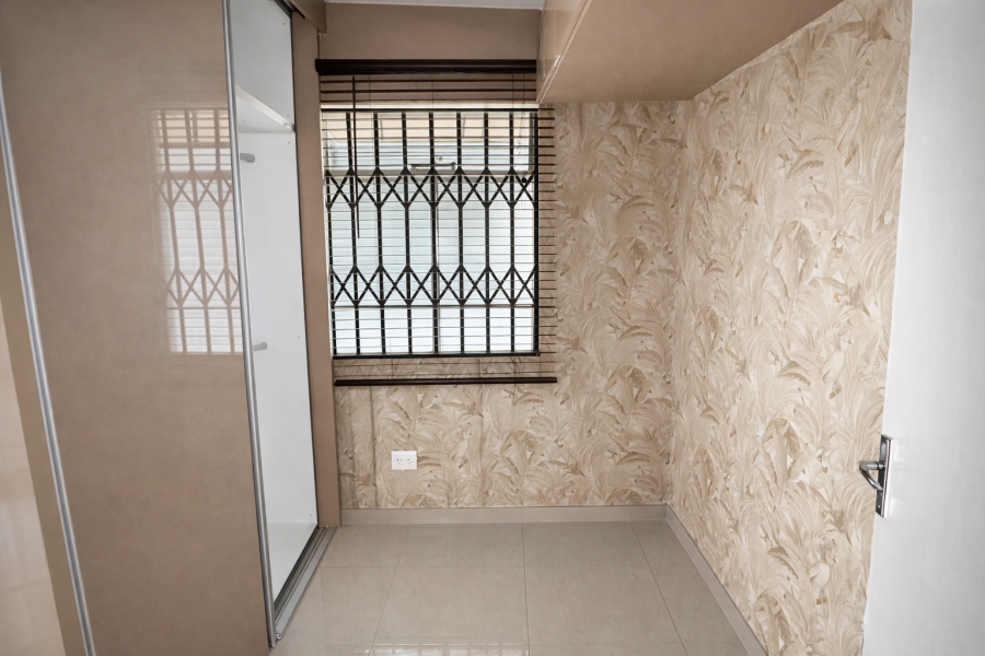 2 Bedroom Property for Sale in Fleurhof Gauteng