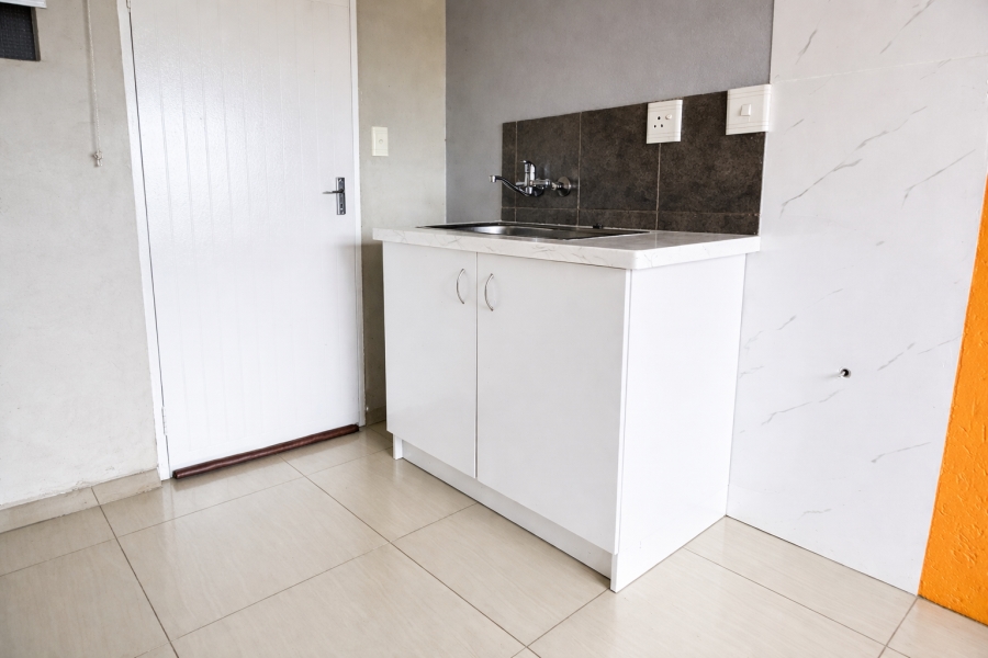 2 Bedroom Property for Sale in Fleurhof Gauteng