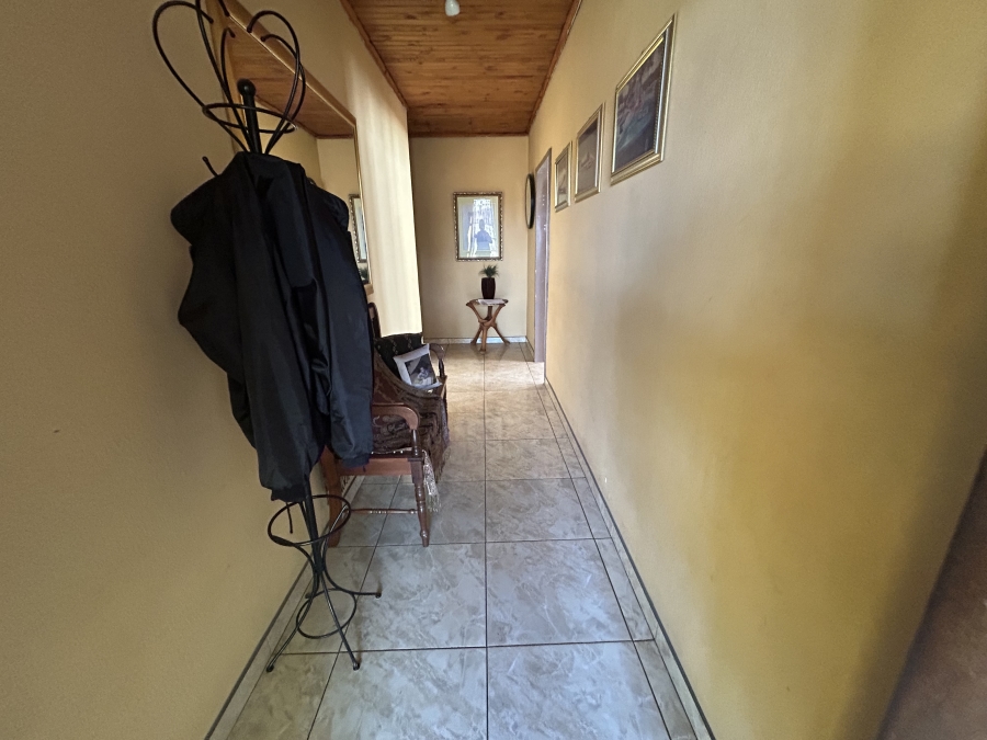 9 Bedroom Property for Sale in Louisrus Gauteng