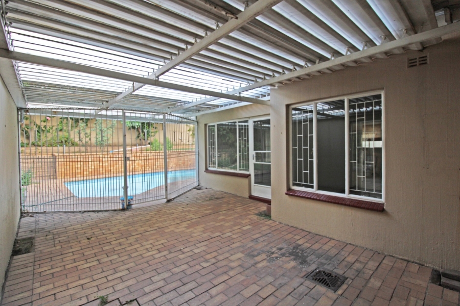 3 Bedroom Property for Sale in Bryanston Gauteng