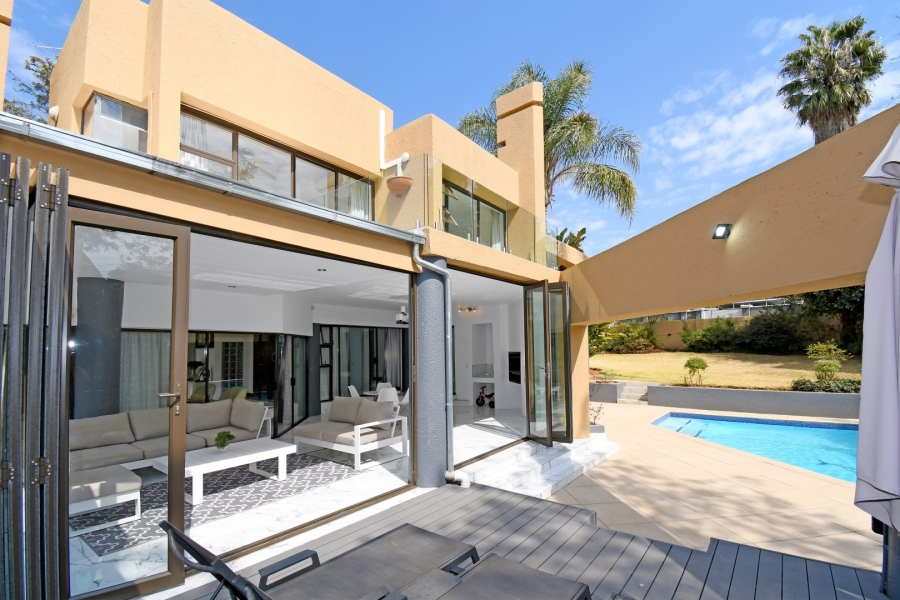 4 Bedroom Property for Sale in Northcliff Gauteng