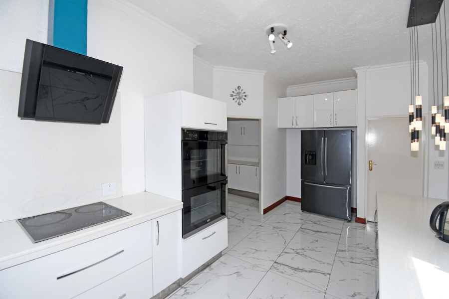 4 Bedroom Property for Sale in Northcliff Gauteng