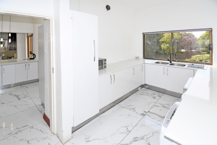 4 Bedroom Property for Sale in Northcliff Gauteng