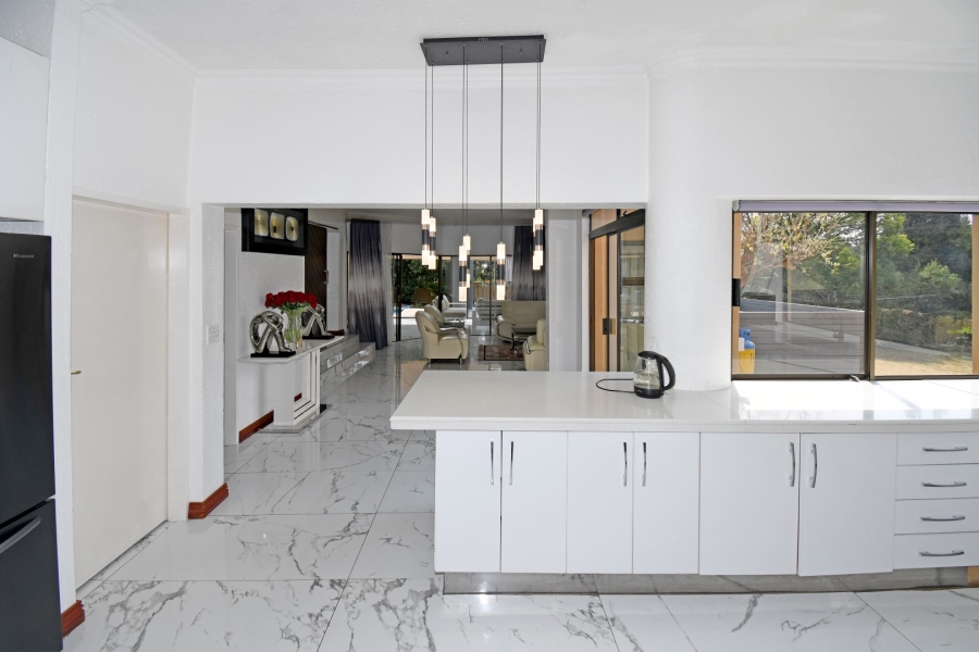4 Bedroom Property for Sale in Northcliff Gauteng