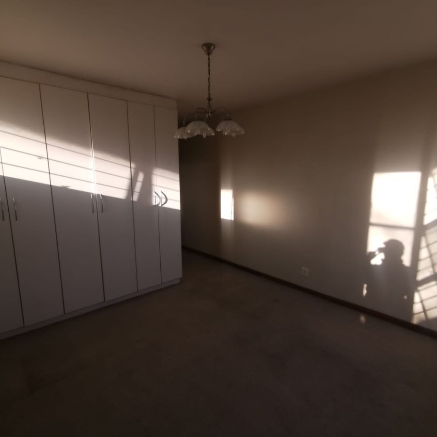 To Let 3 Bedroom Property for Rent in Lambton Gauteng