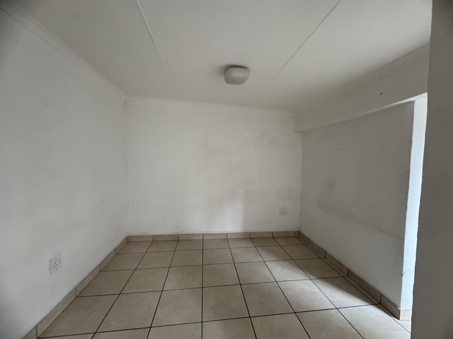 To Let 1 Bedroom Property for Rent in Parkhill Gardens Gauteng