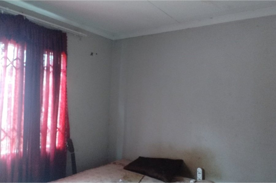 2 Bedroom Property for Sale in Lufhereng Gauteng