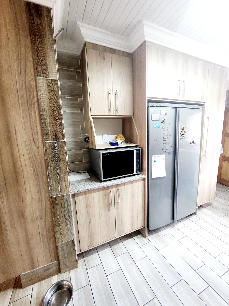 4 Bedroom Property for Sale in Riversdale Gauteng