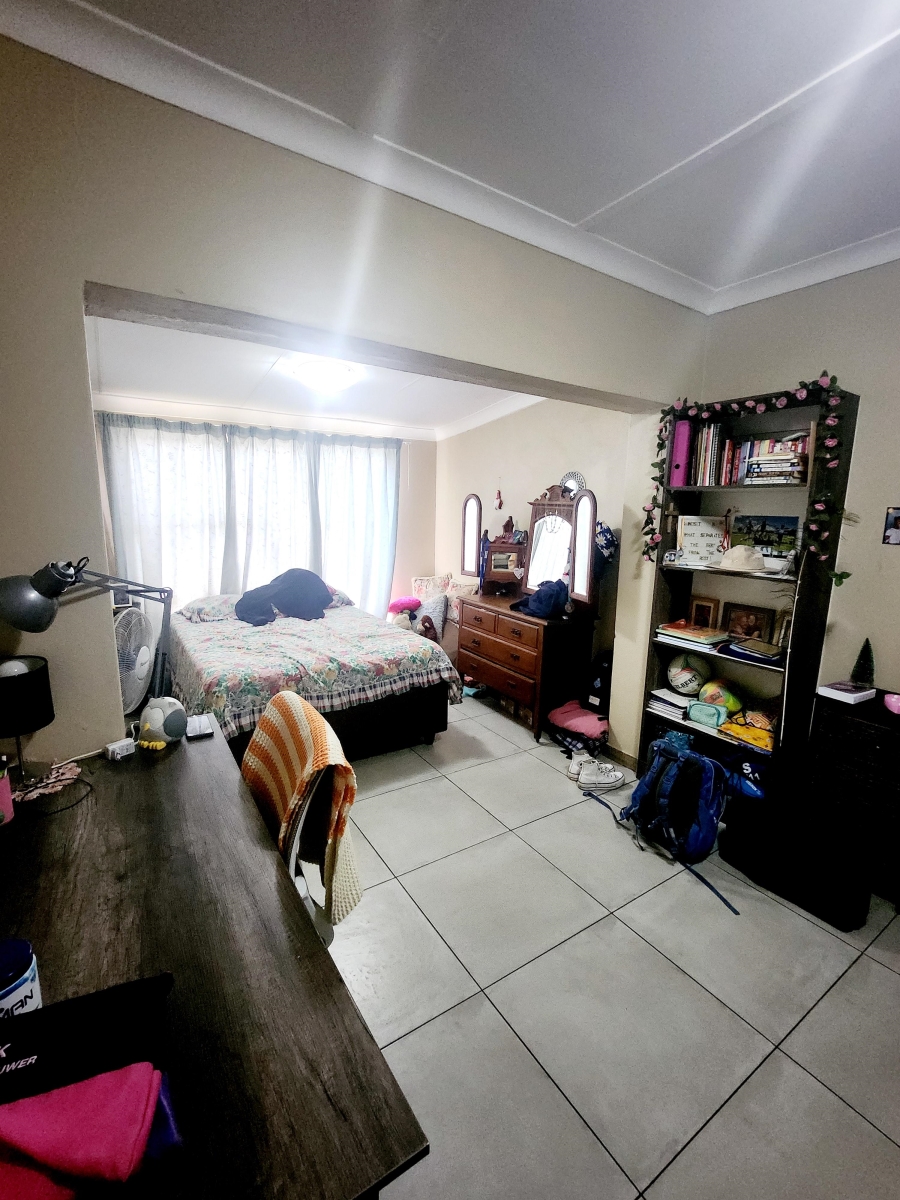 4 Bedroom Property for Sale in Riversdale Gauteng