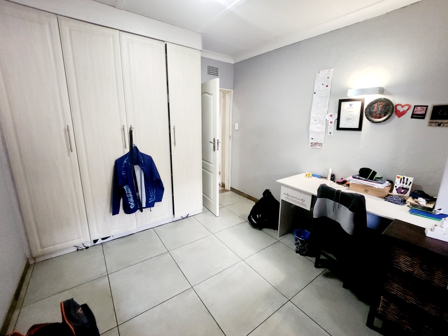 4 Bedroom Property for Sale in Riversdale Gauteng
