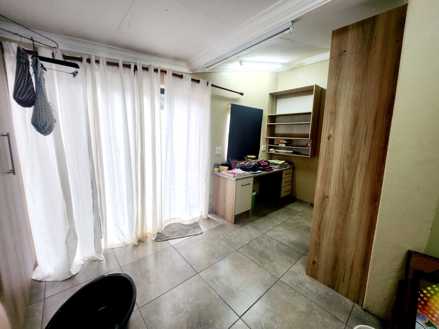 4 Bedroom Property for Sale in Riversdale Gauteng