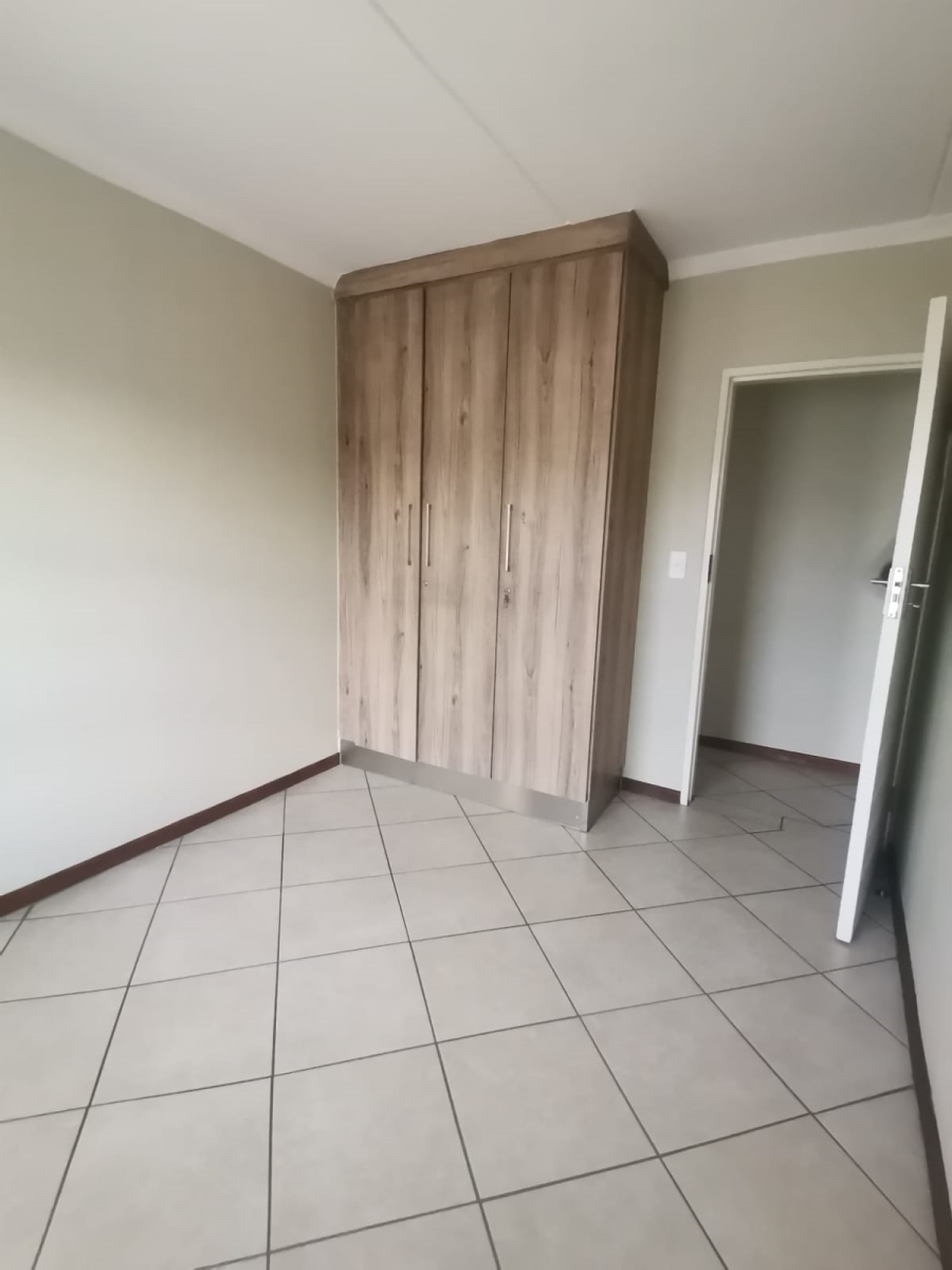 To Let 2 Bedroom Property for Rent in Monavoni A H Gauteng