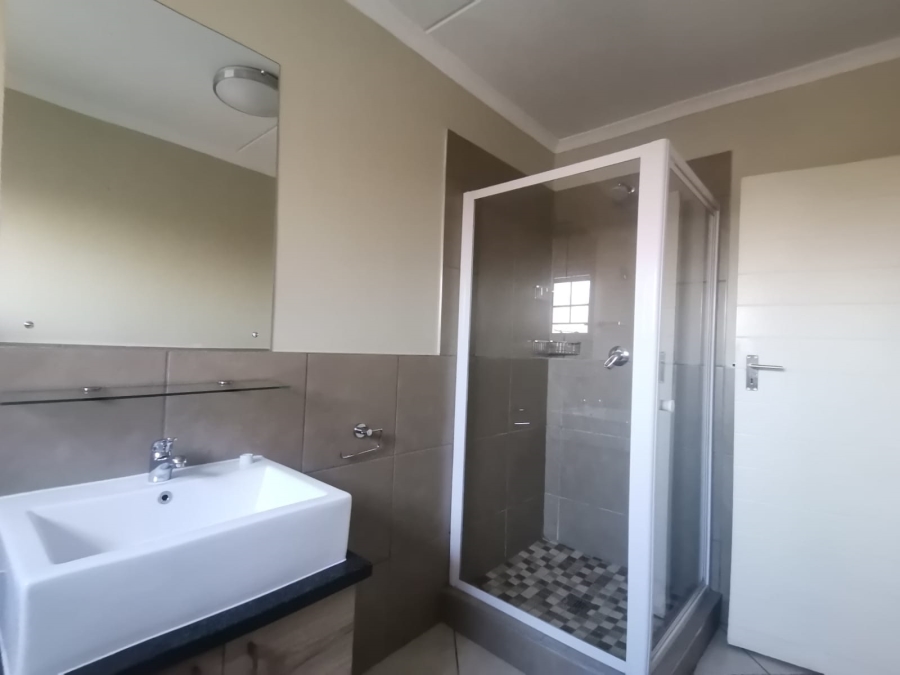 To Let 2 Bedroom Property for Rent in Monavoni A H Gauteng