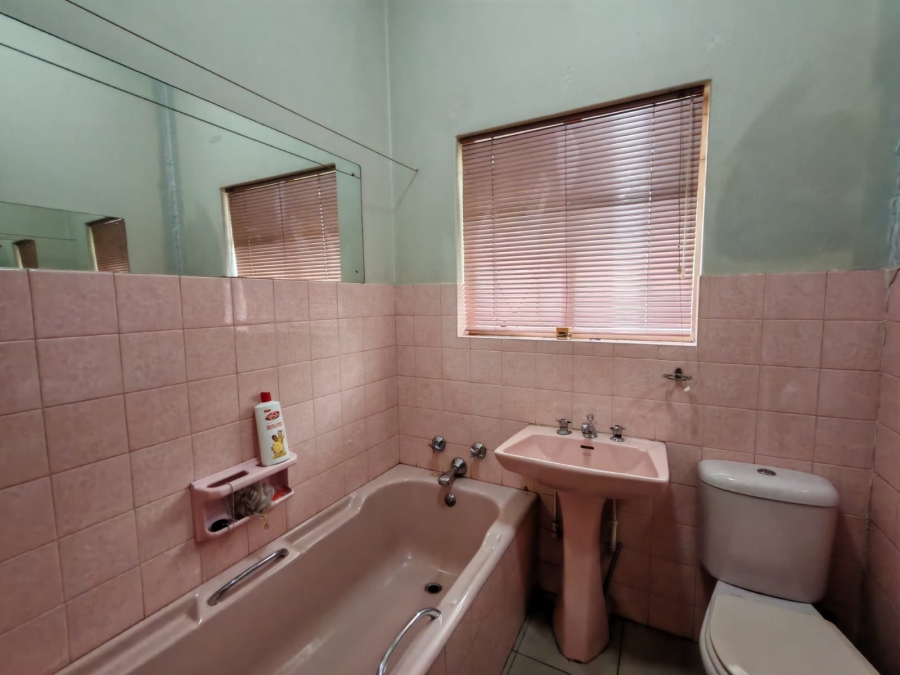 4 Bedroom Property for Sale in Risiville Gauteng