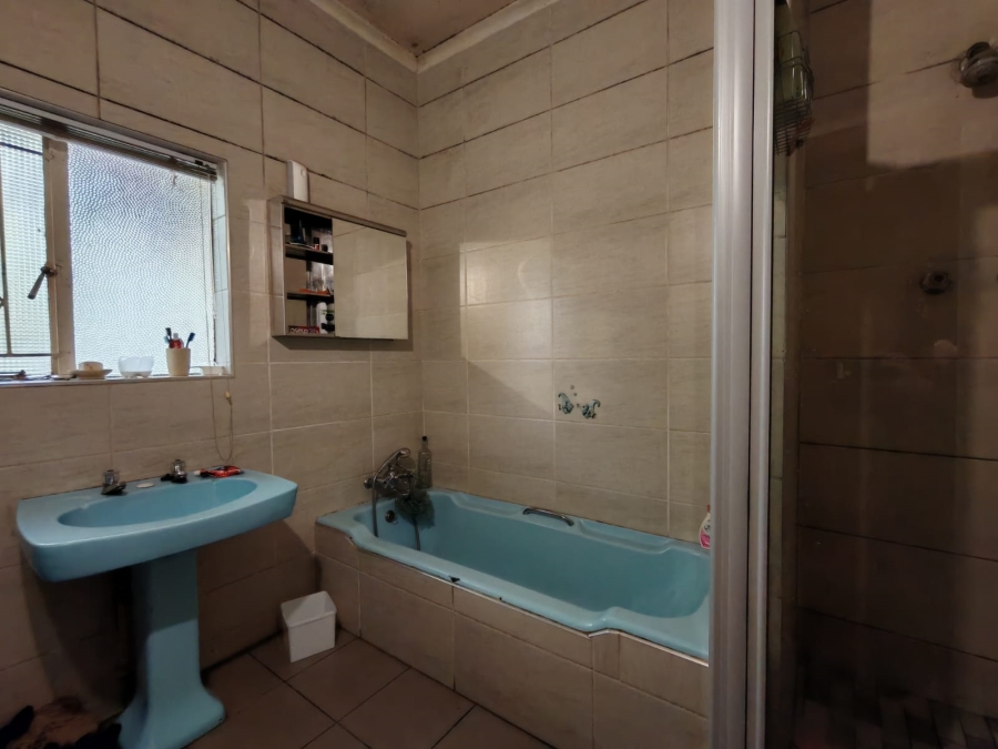 4 Bedroom Property for Sale in Risiville Gauteng