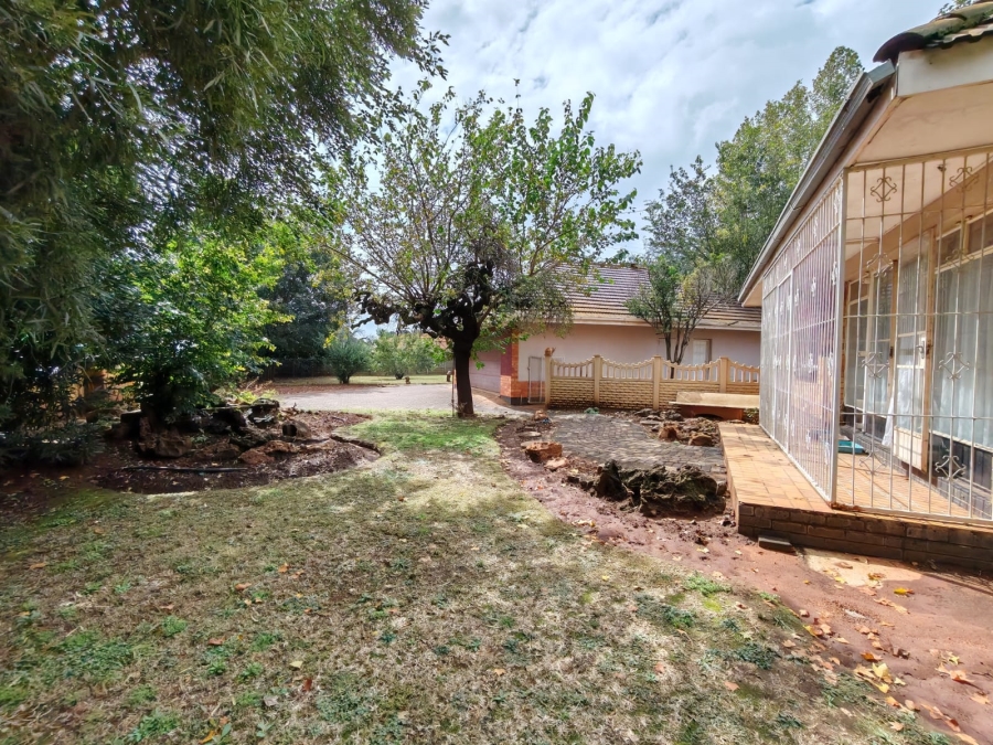 4 Bedroom Property for Sale in Risiville Gauteng