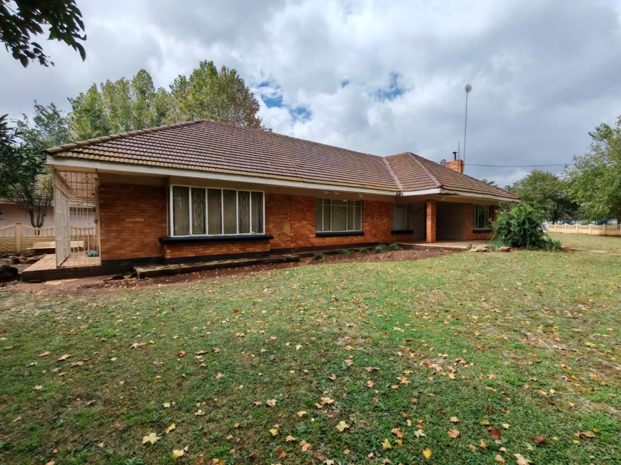 4 Bedroom Property for Sale in Risiville Gauteng