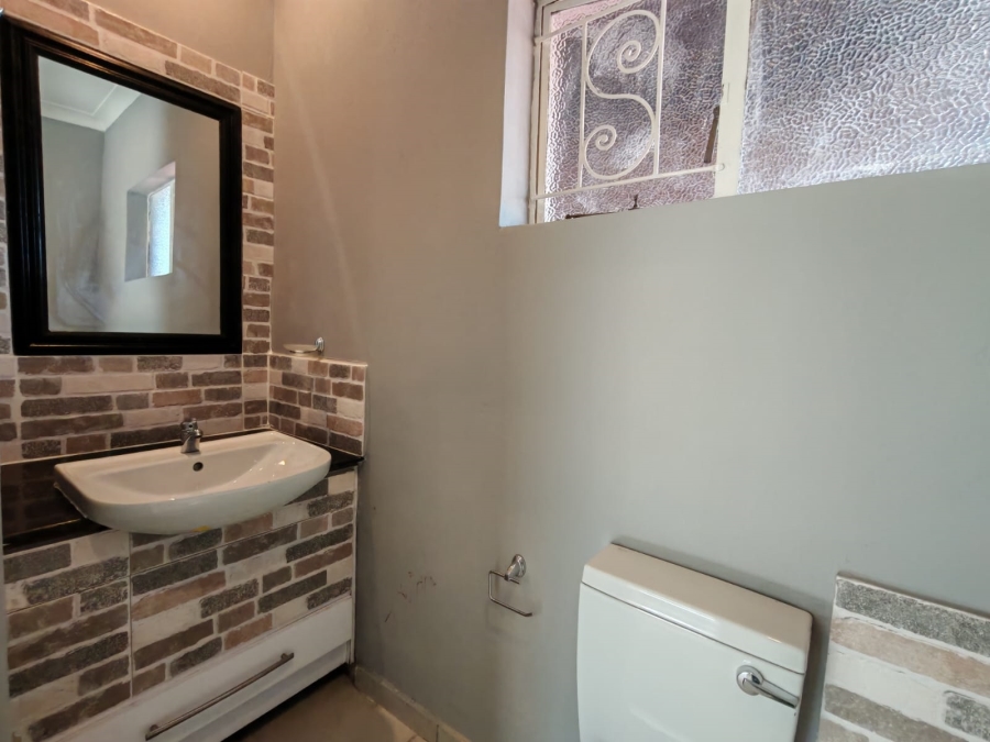 4 Bedroom Property for Sale in Risiville Gauteng