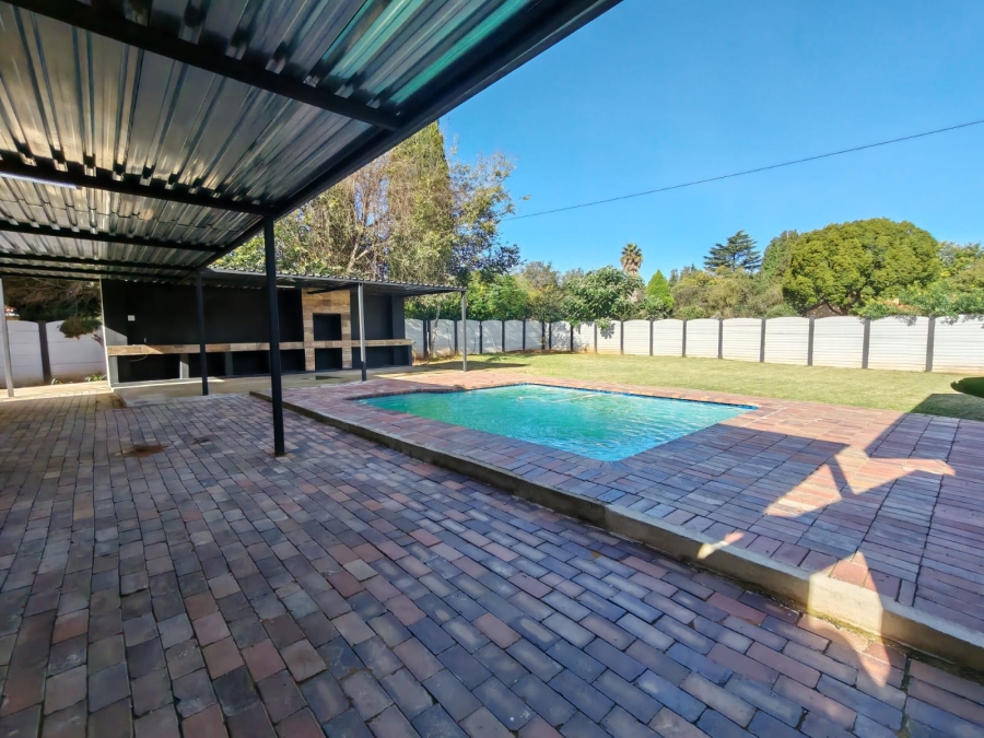 4 Bedroom Property for Sale in Risiville Gauteng