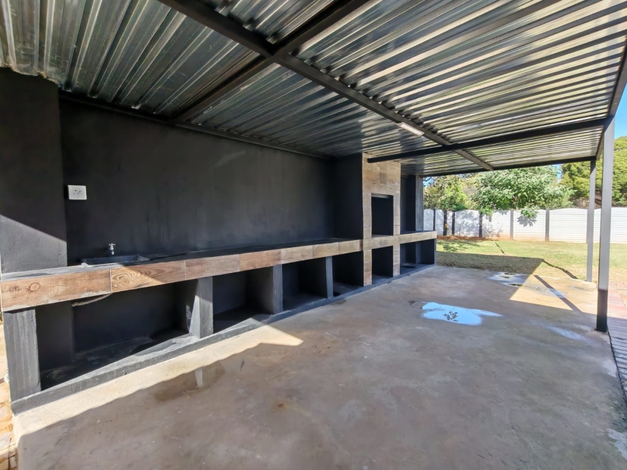 4 Bedroom Property for Sale in Risiville Gauteng