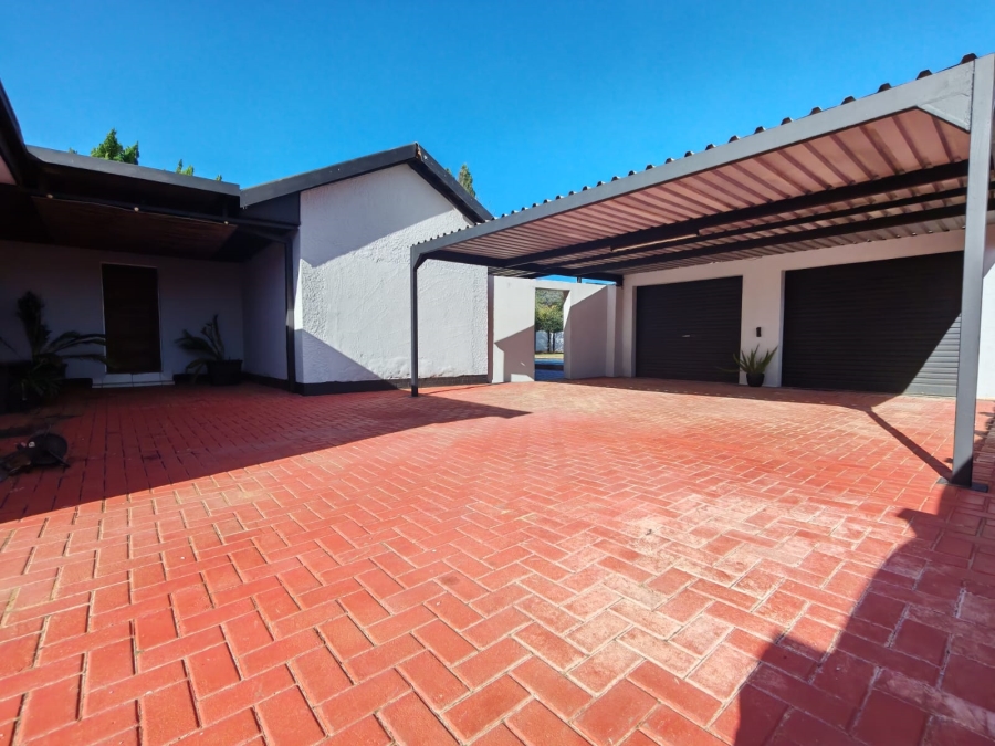 4 Bedroom Property for Sale in Risiville Gauteng