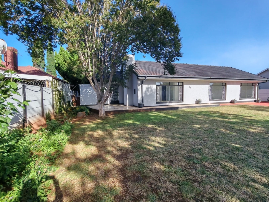 4 Bedroom Property for Sale in Risiville Gauteng