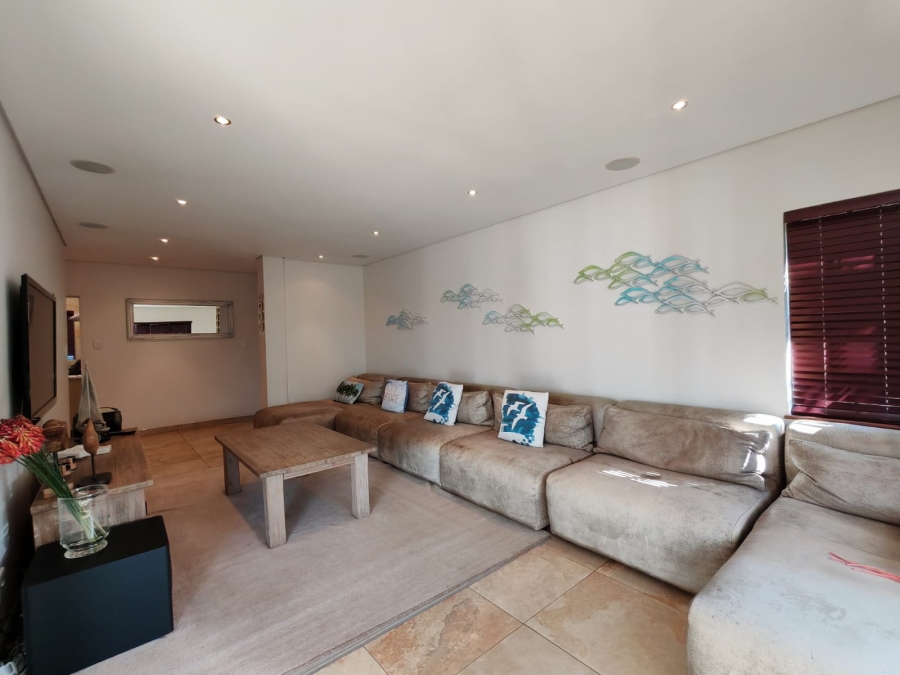 4 Bedroom Property for Sale in Three Rivers Proper Gauteng