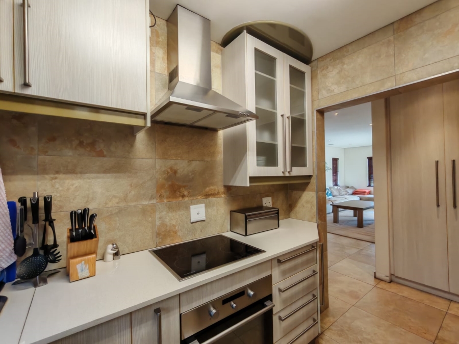 4 Bedroom Property for Sale in Three Rivers Proper Gauteng