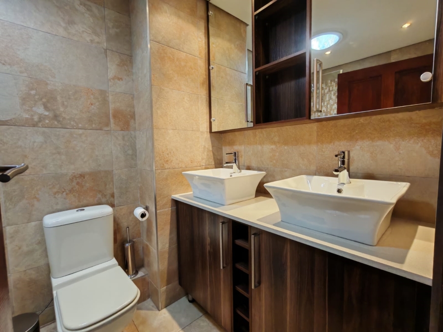 4 Bedroom Property for Sale in Three Rivers Proper Gauteng