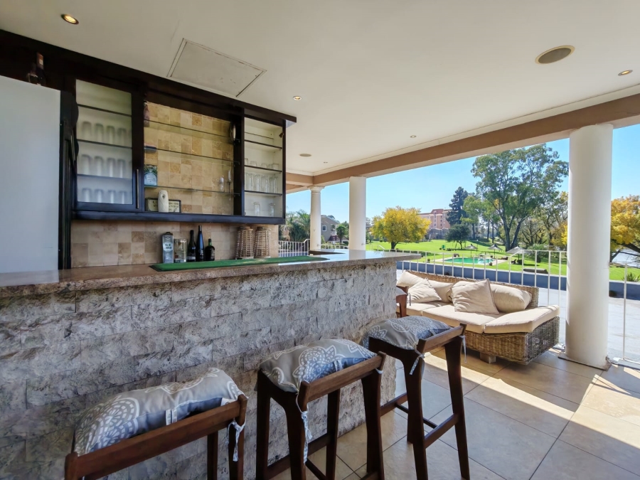 4 Bedroom Property for Sale in Three Rivers Proper Gauteng