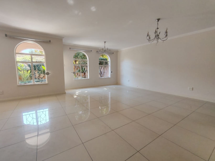 3 Bedroom Property for Sale in Three Rivers Proper Gauteng