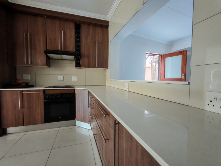3 Bedroom Property for Sale in Three Rivers Proper Gauteng