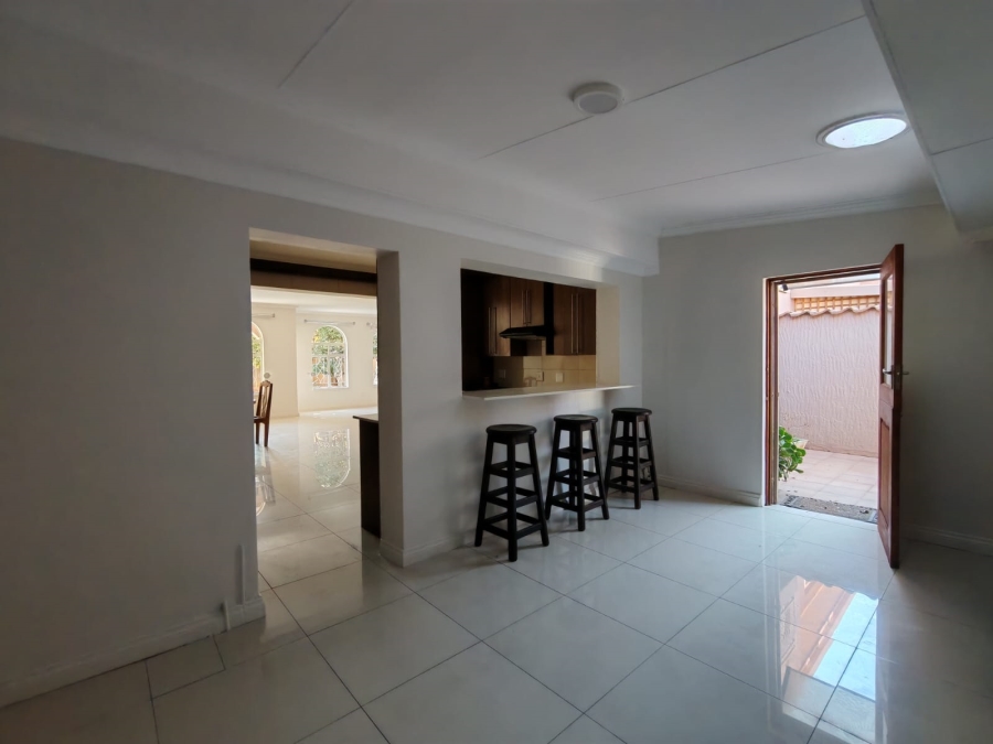 3 Bedroom Property for Sale in Three Rivers Proper Gauteng