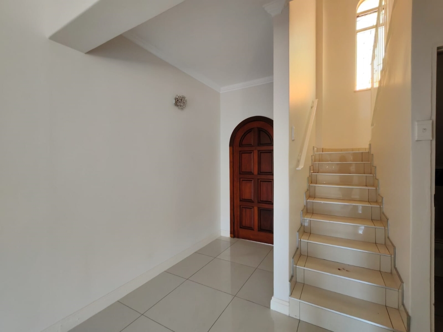 3 Bedroom Property for Sale in Three Rivers Proper Gauteng