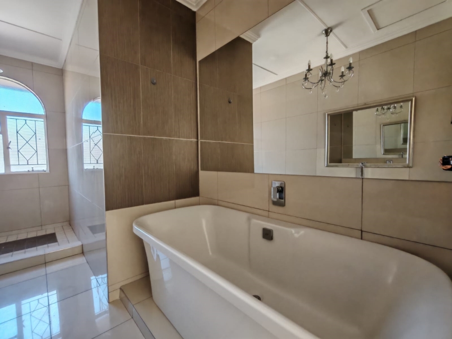 3 Bedroom Property for Sale in Three Rivers Proper Gauteng