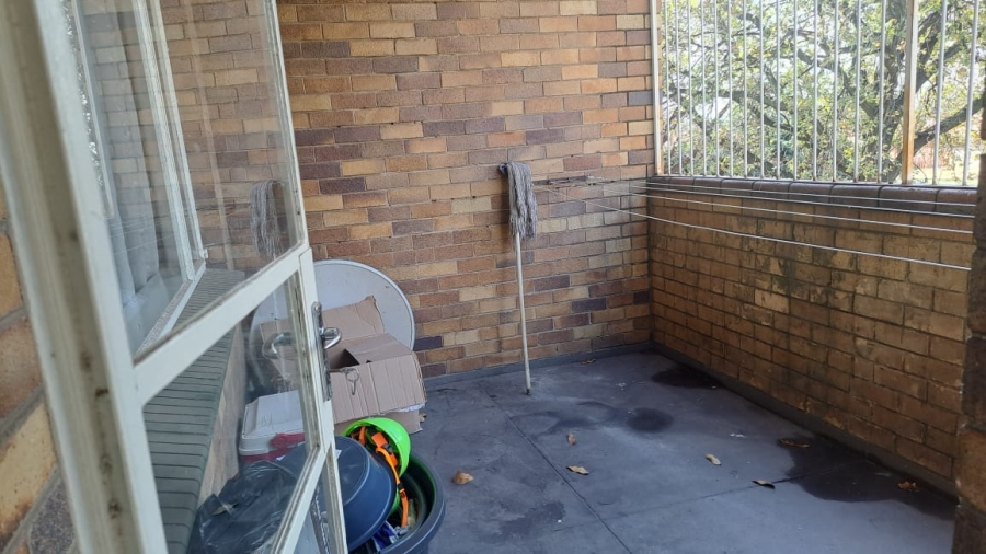 1 Bedroom Property for Sale in Vanderbijlpark CW 3 Gauteng