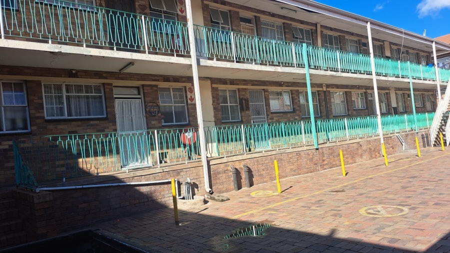 1 Bedroom Property for Sale in Vanderbijlpark CW 3 Gauteng