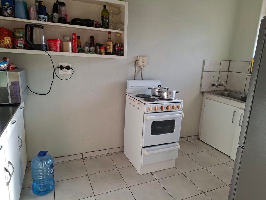 1 Bedroom Property for Sale in Vanderbijlpark CW 3 Gauteng