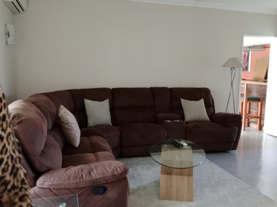 3 Bedroom Property for Sale in Brackendowns Gauteng