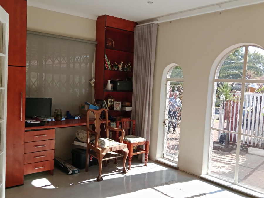 3 Bedroom Property for Sale in Brackendowns Gauteng
