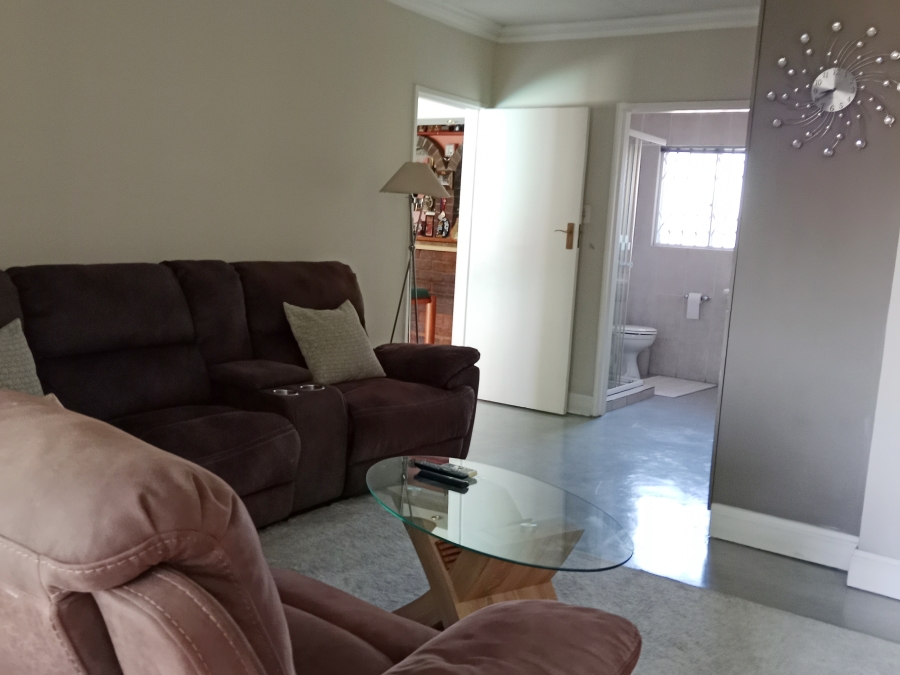 3 Bedroom Property for Sale in Brackendowns Gauteng