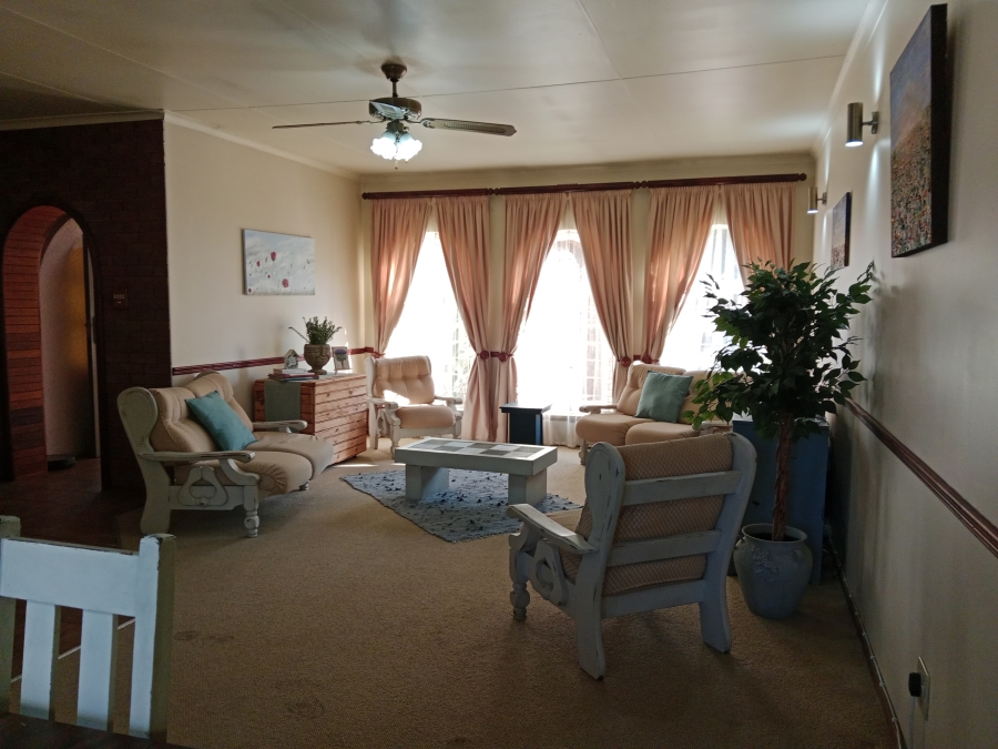 3 Bedroom Property for Sale in Brackenhurst Gauteng
