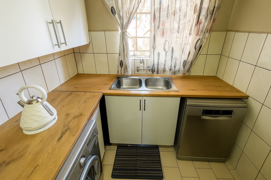 2 Bedroom Property for Sale in Noordwyk Gauteng